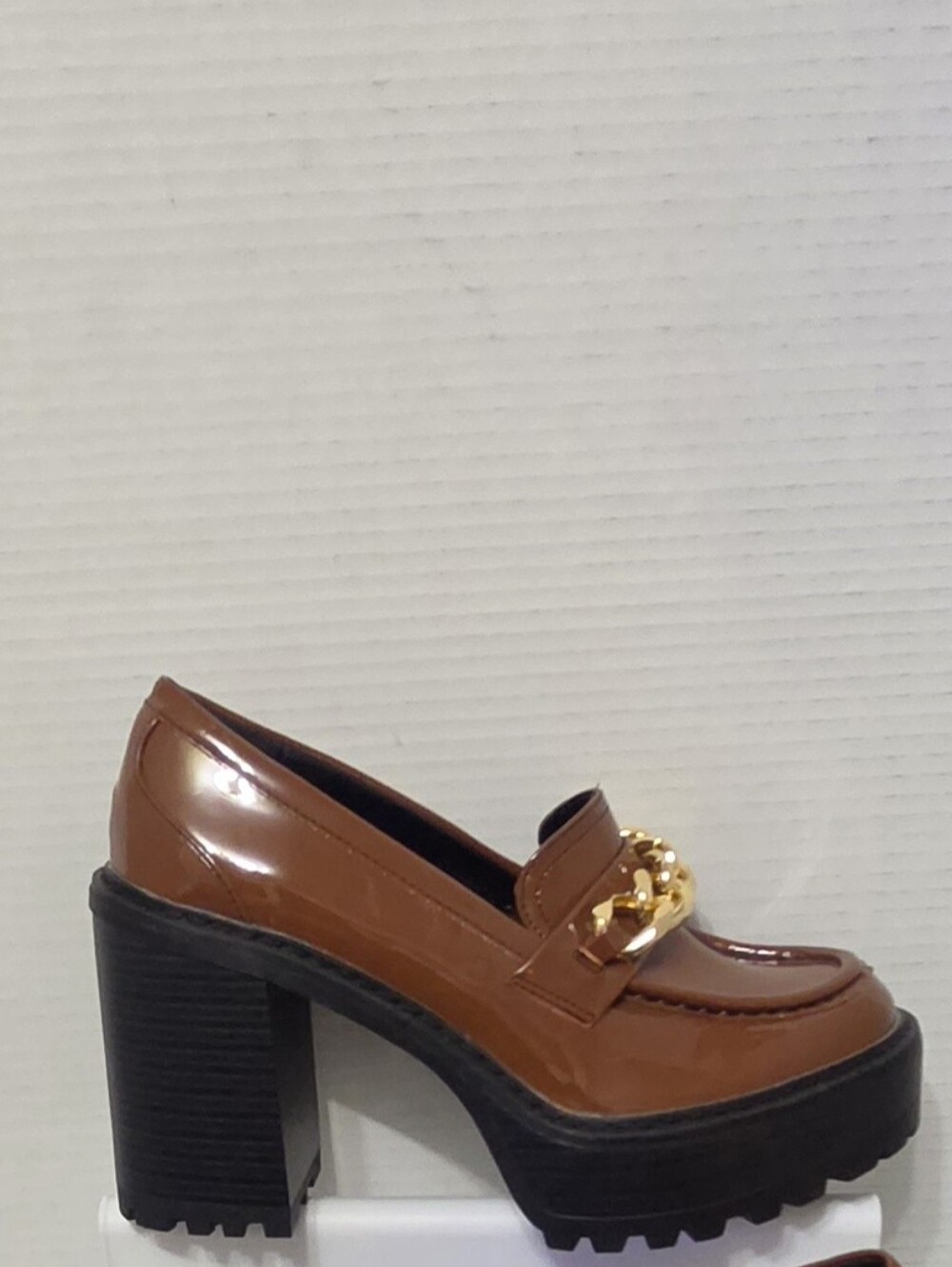 Madden Girl Kassidy Patent Leather Platform Chunky Loafer Chocolate Brown 8.5 - Picture 3 of 11